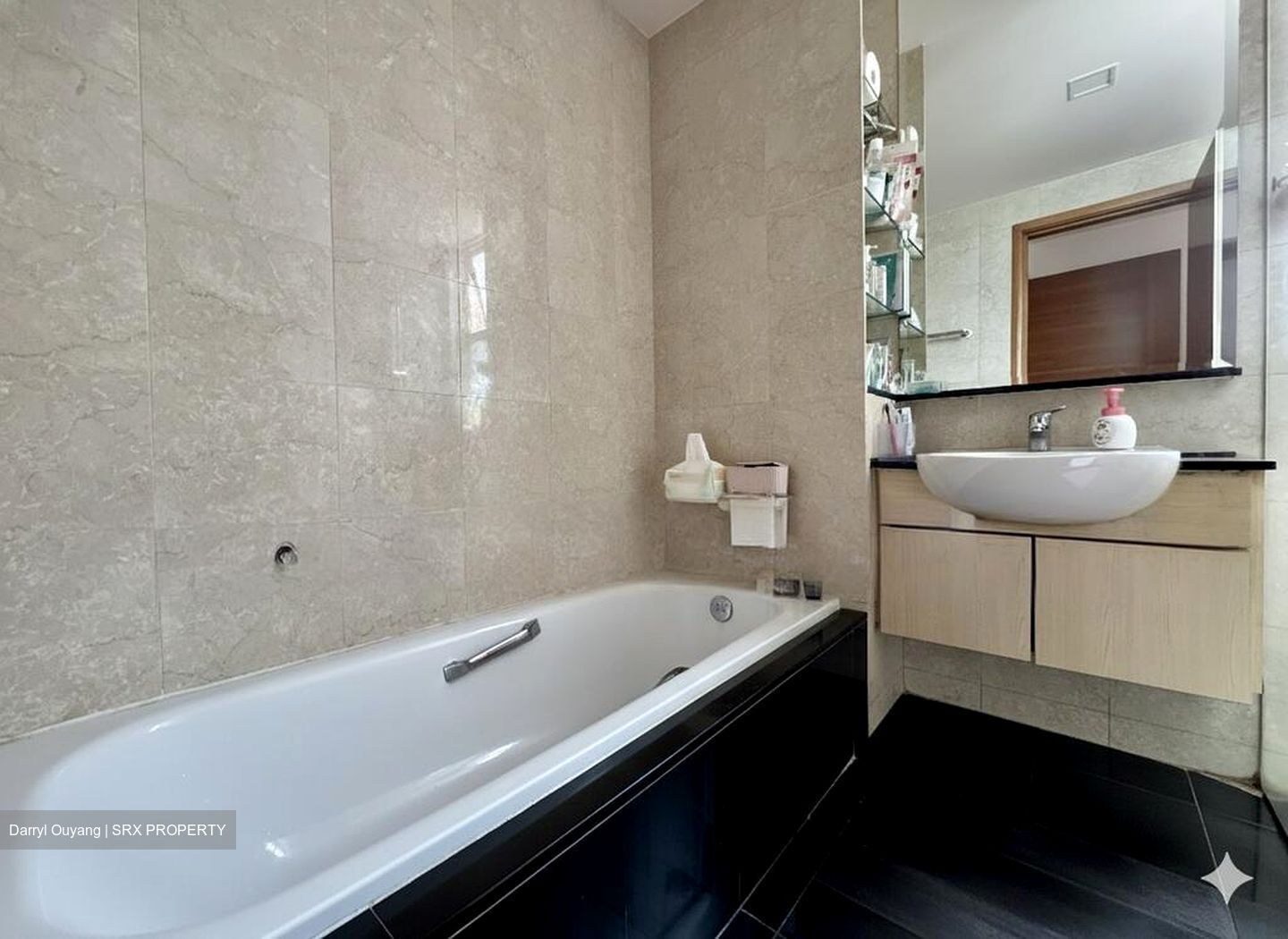 SunGlade (D19), Condominium #495960271